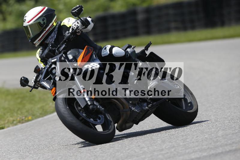 /27 12.06.2025 Ducati Schweiz Trackday Warmup  ADR/gruen-vert/29